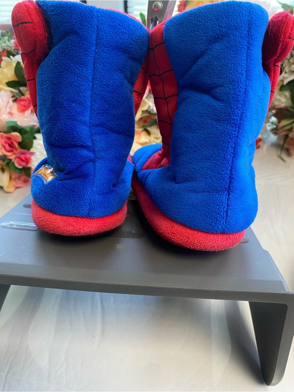 Spider-Man Kids Plush Slipper Bundle 2 Pairs Red Size 9/10 Cozy Indoor Shoes